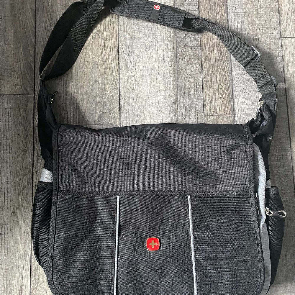 Swiss Gear Laptop Messenger Bag